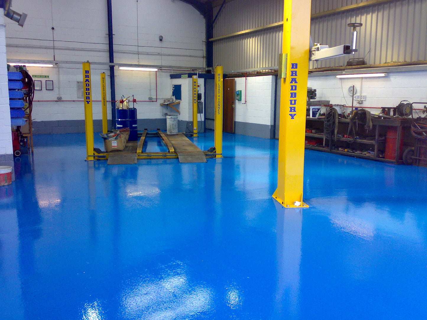 Tufflor Workshop | 2 Pack Epoxy Resin Solvent Free Floor Paint