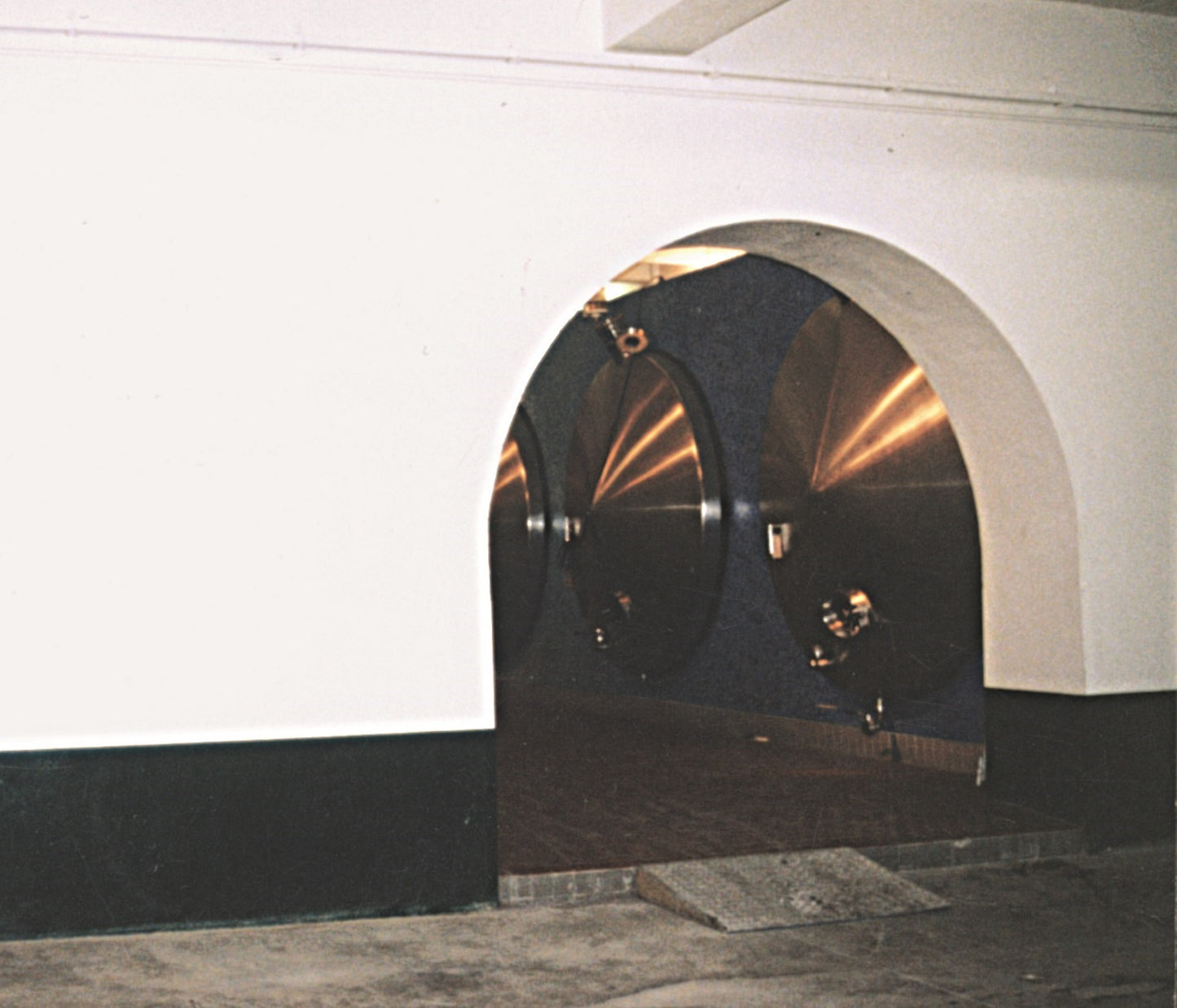 Rust-Oleum 8300 Hygienic Wall Coating